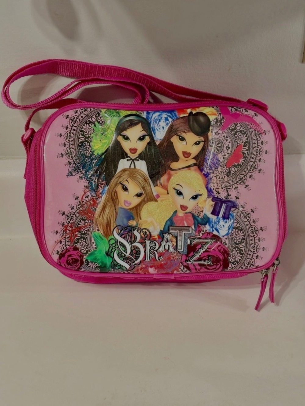 Vintage Bratz Y2K Pink Insulated Lunch Box Tote Shoulder Strap Glitter Retro